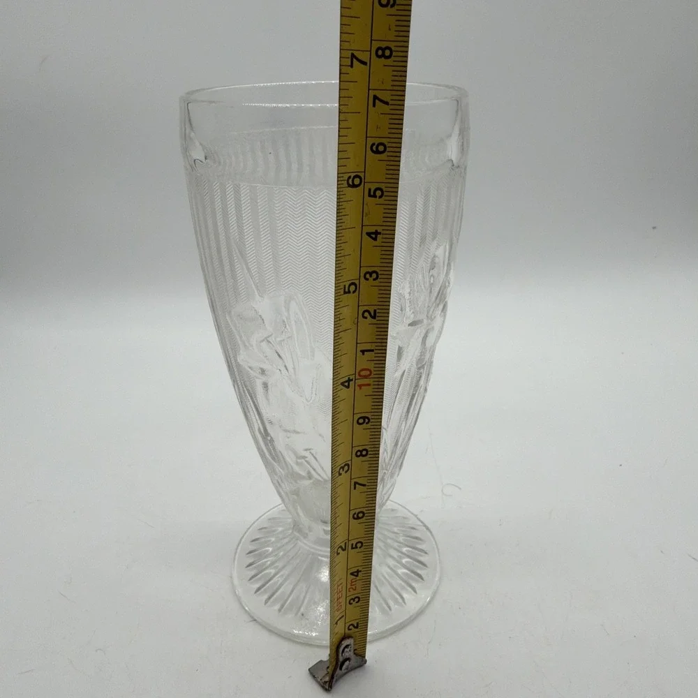 Jeanette Glass Iris and Herringbone 6.5